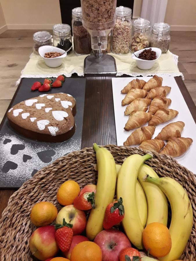 Bed and Breakfast Ai Vellutai Ала Екстер'єр фото